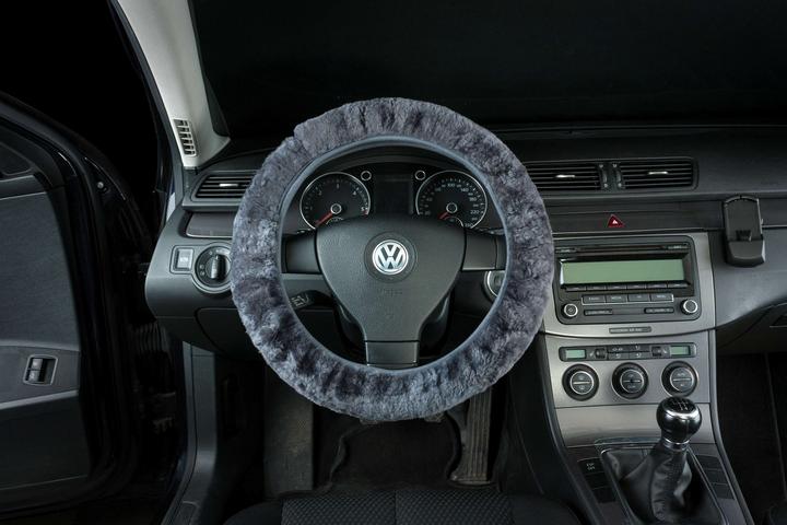 Produktbild Walser Lenkradhülle aus Lammfell, anthrazit