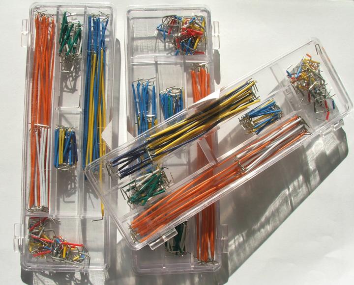Produktbild OEM 140 Stk. Breadboard-Verbindungskabel mit Box (Kabel)