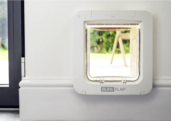 Actual product image SureFlap Connect (Microchip Cat Flap)