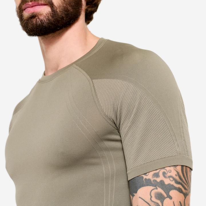 Actual product image Kimjaly T-Shirt Yoga Herren Zweite-Haut-Effekt - kaschmirbeige (M)