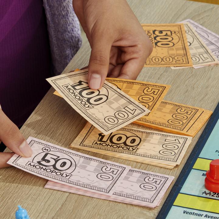 Actual product image Hasbro Gaming Monopoly (Italian)