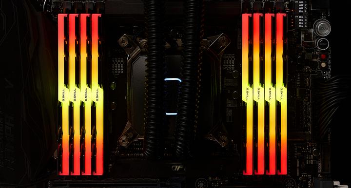 Image du produit G.Skill Trident Z RGB (8 x 32GB, 3200 MHz, RAM DDR4, U-DIMM)