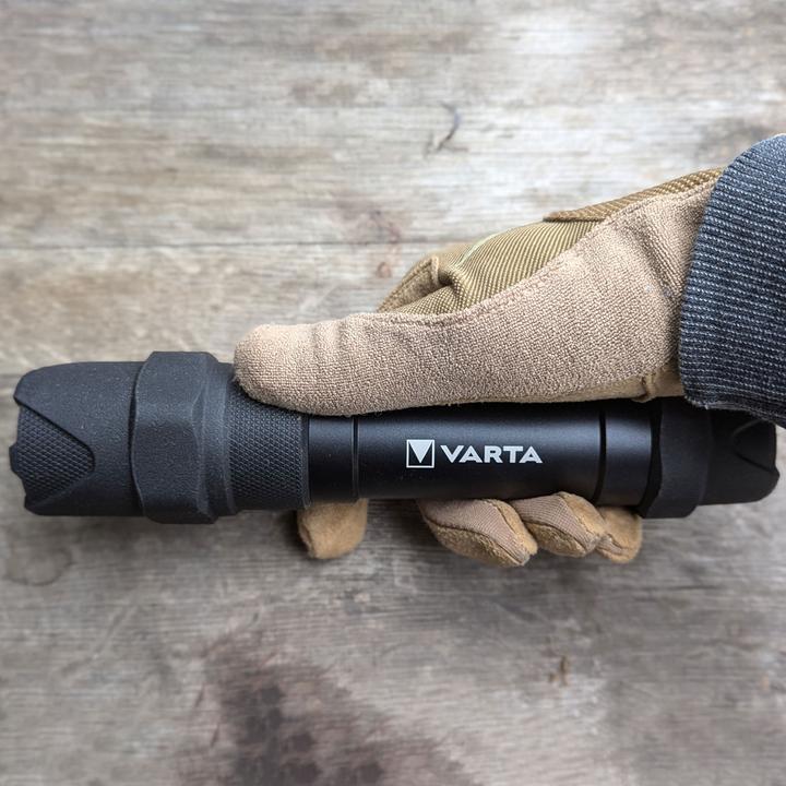 Produktbild Varta Indestructible F30 Pro (22.80 cm, 650 lm)