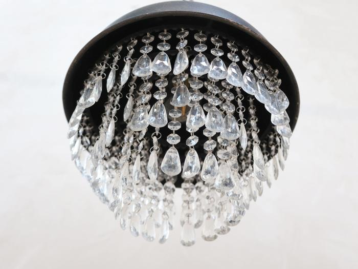 Actual product image Chic Antique Factory Hanging Lamp with Plastic Crystals (E27)