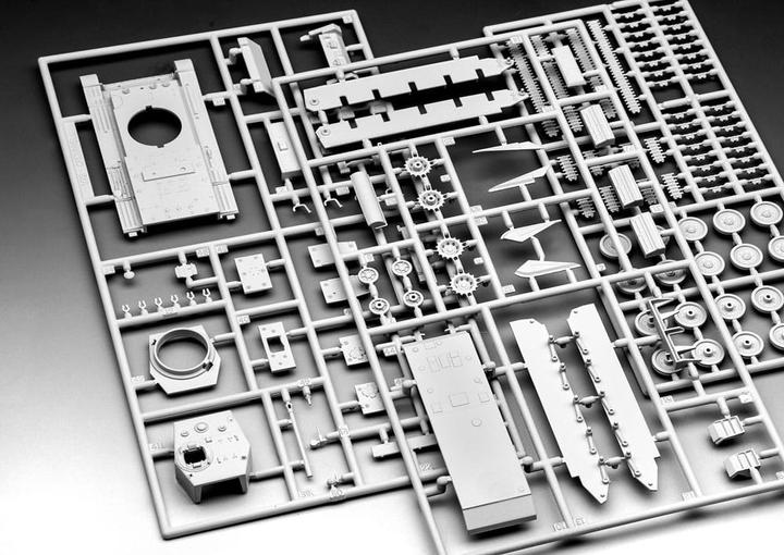 Actual product image Revell Cromwell MkIV-World of Tanks