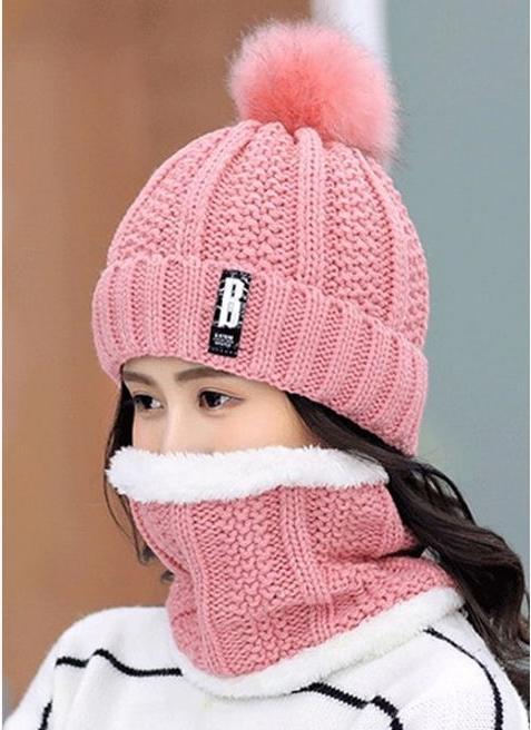 Actual product image MU Classic Knitted hat and neck warmer set (One Size) (One size)