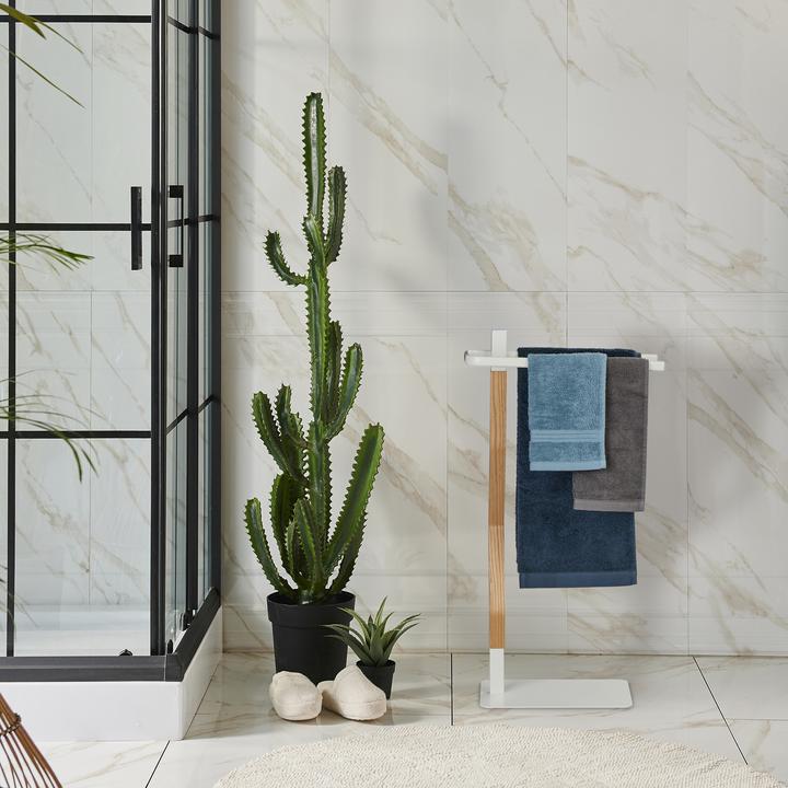 Actual product image Relaxdays Towel rack