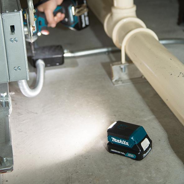 Actual product image Makita DEAML103 Rechargeable LED Spotlight 12V MAX (100 lm)