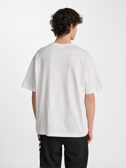 Actual product image hummel Bee (L)