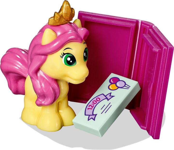 Actual product image LEGO Disney Princess Suzette's riding centre (41144, LEGO Disney)
