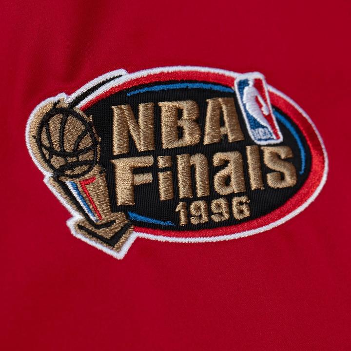 Immagine prodotto Mitchell & Ness NBA Chicago Bulls - Giacca in raso pesante Uomo (S)