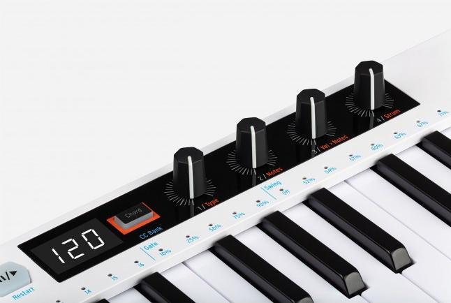 Actual product image Arturia KeyStep 37 (Keyboards)