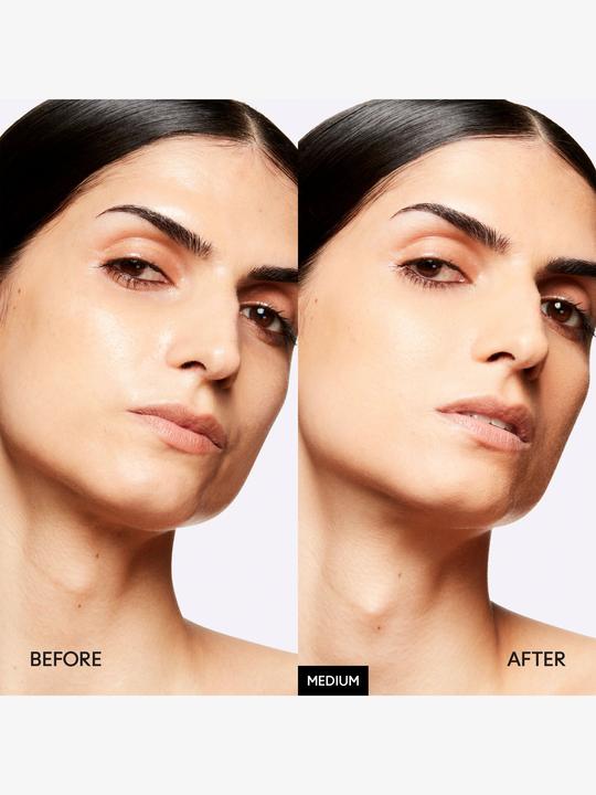 Actual product image MAC Cosmetics Studio F / Blurring Weightl Powder Medium (Medium/Deep)