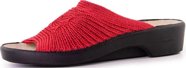 Red 06
