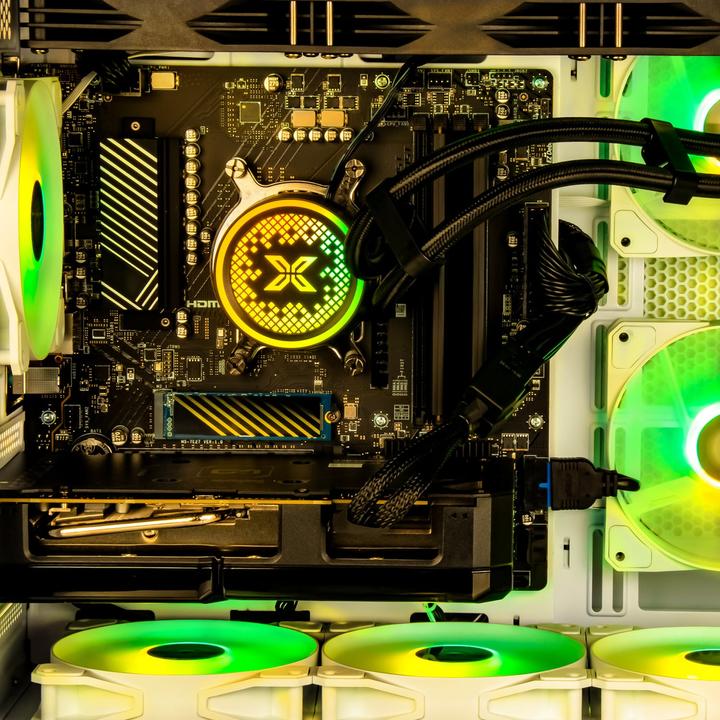 Immagine prodotto Captiva Advanced Gaming R88-535 Ryzen 7 RTX 4060 Ti (AMD Ryzen 7 7800X3D, 32 GB, 1000 GB, GeForce RTX 4060 Ti)