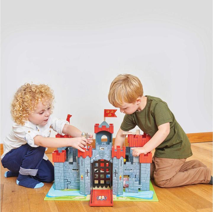 Actual product image Le Toy Van Lionheart Castle