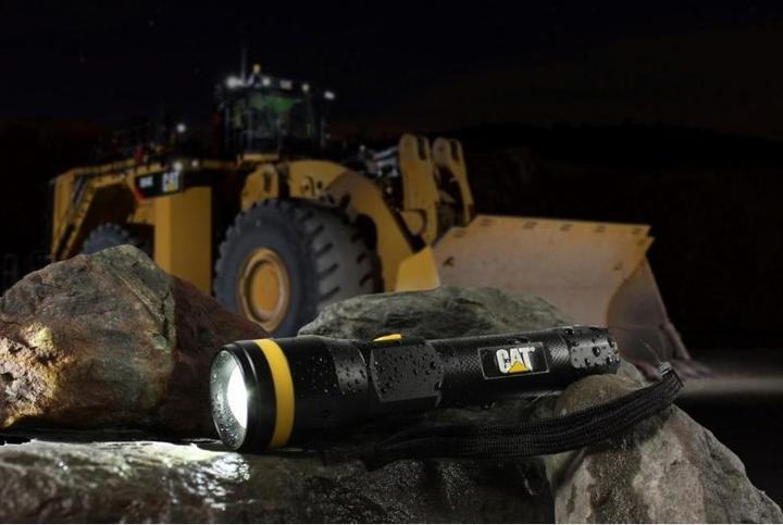 Produktbild Cat Fokussierbare LED Taschenlampe CT2500 (15 cm, 300 lm)