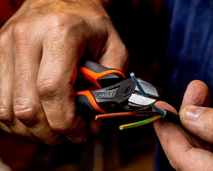 Actual product image Bahco ERGO diagonal cutters with self-opening two-component handle, phosphatised, 140 mm, industrial (140 mm)