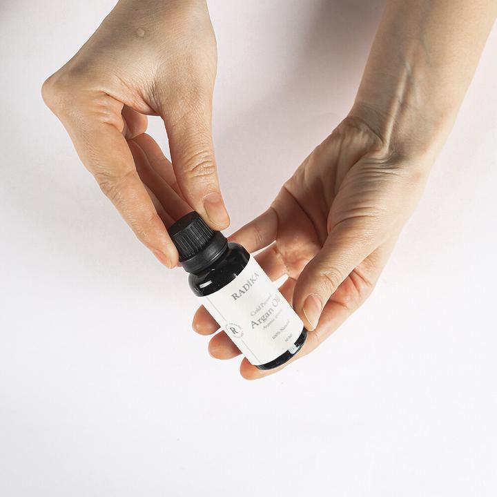 Image du produit Radika Huile d'argan, pressée à froid, 100% pure, BIO, naturelle, 30 ml (Huile pour le corps, 30 ml)