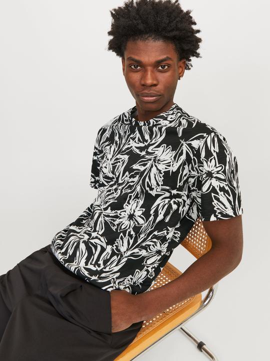 Produktbild Jack & Jones All Over Print Rundhals T-shirt T-shirt (XS)