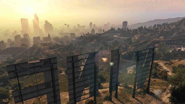Produktbild Rockstar Grand Theft Auto V - Premium Edition (PS4, EN)