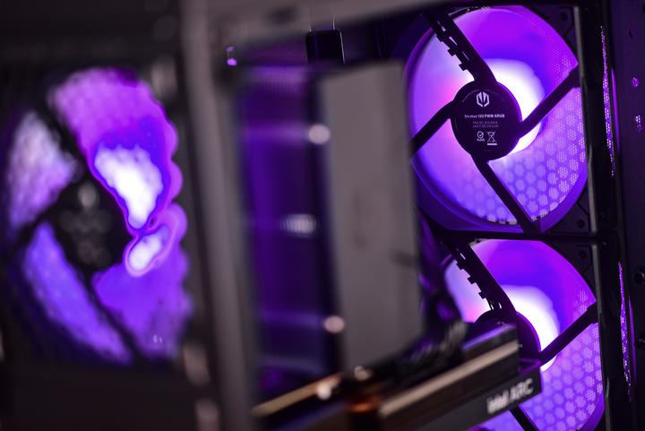 Produktbild Actina Gaming PC (AMD Ryzen 5 5500, 16 GB, 1000 GB, GeForce RTX 4060)