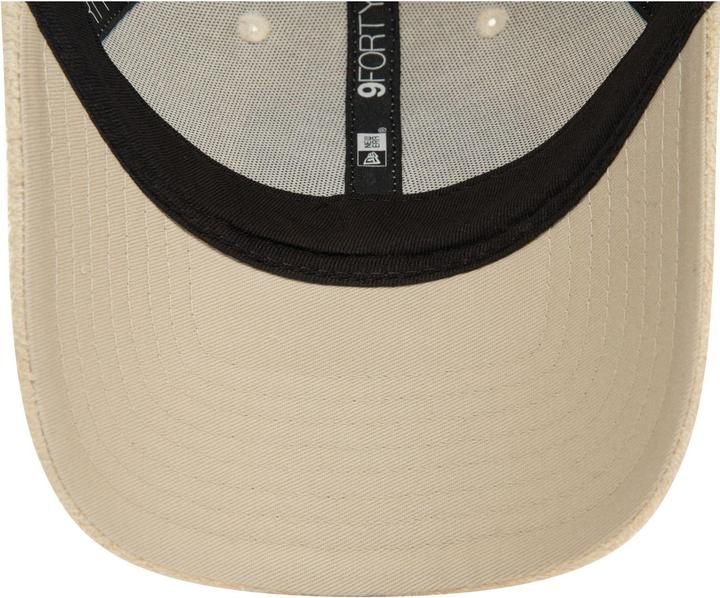 Actual product image New Era 9Forty Strapback Sherpa Cap - BORG Manchester United