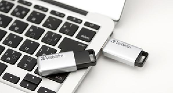 Image du produit Verbatim Clé USB Secure Data Pro 32 Go 98665 (32 Go, USB-A)