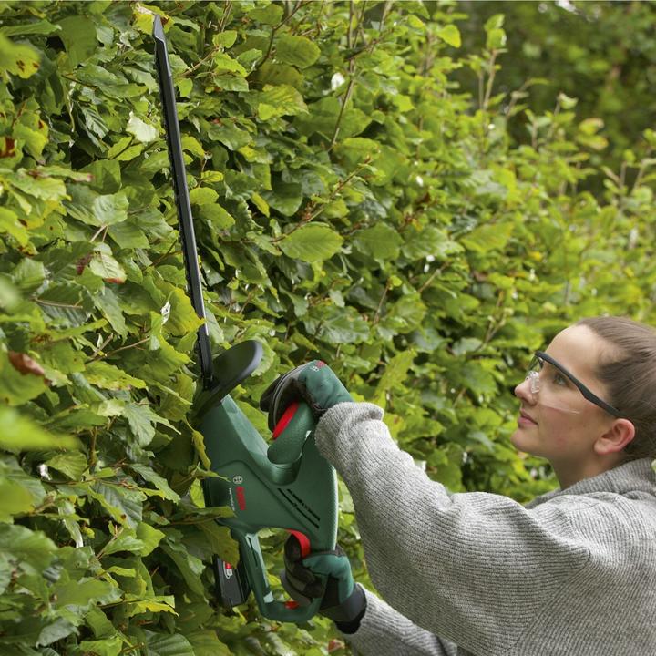 Produktbild Bosch Home & Garden EasyHedgeCut 18V-52-13 (Akkubetrieb)