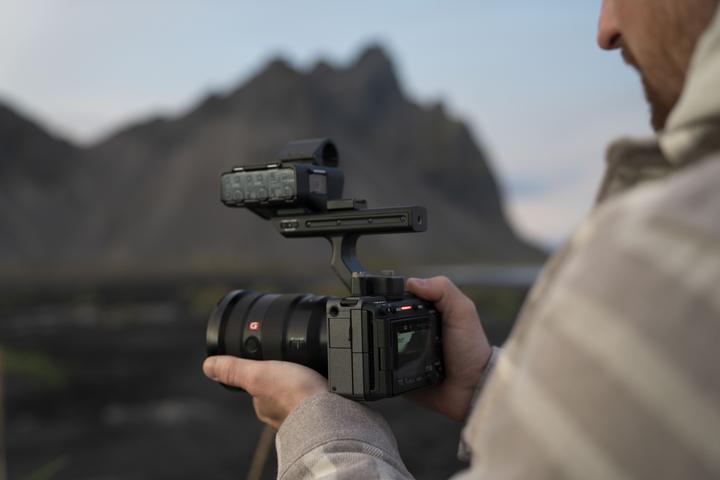 Actual product image Sony FX30 Cinema Line Handle Kit (26 Mpx, 120p)