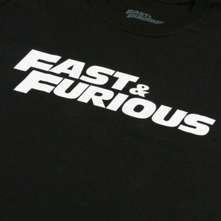 Actual product image Universal Textiles Tshirt (S)