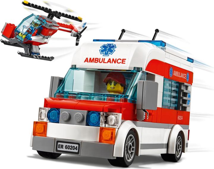 Actual product image LEGO Hospital (60204, LEGO City)