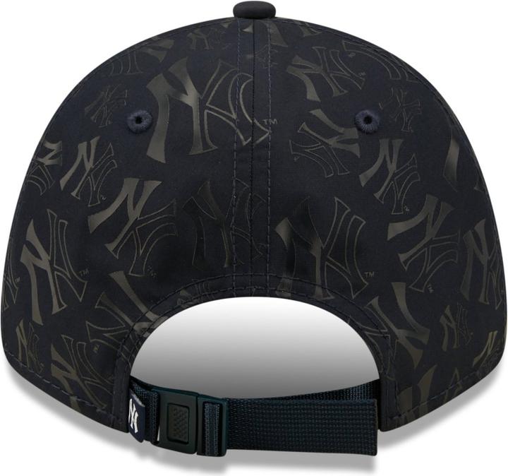 Actual product image New Era 9Forty Monogram New York Yankees