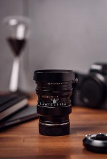 Actual product image Voigtländer Nokton 75mm - f/1.5 (Leica M, full size)
