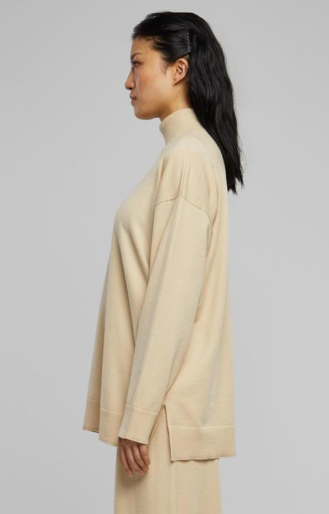 Actual product image Urban Classics Ladies Knitted Eco Viscose Sweater - 126797 (L)