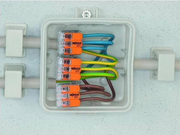 Actual product image Wago COMPACT SPLICING CONNECTOR 5 x 0.2 - 4 mm² FOR ALL WIRE TYPES