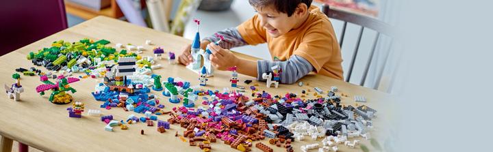 Image du produit LEGO Univers fantastique Kit de construction créatif (11033, LEGO Classic)