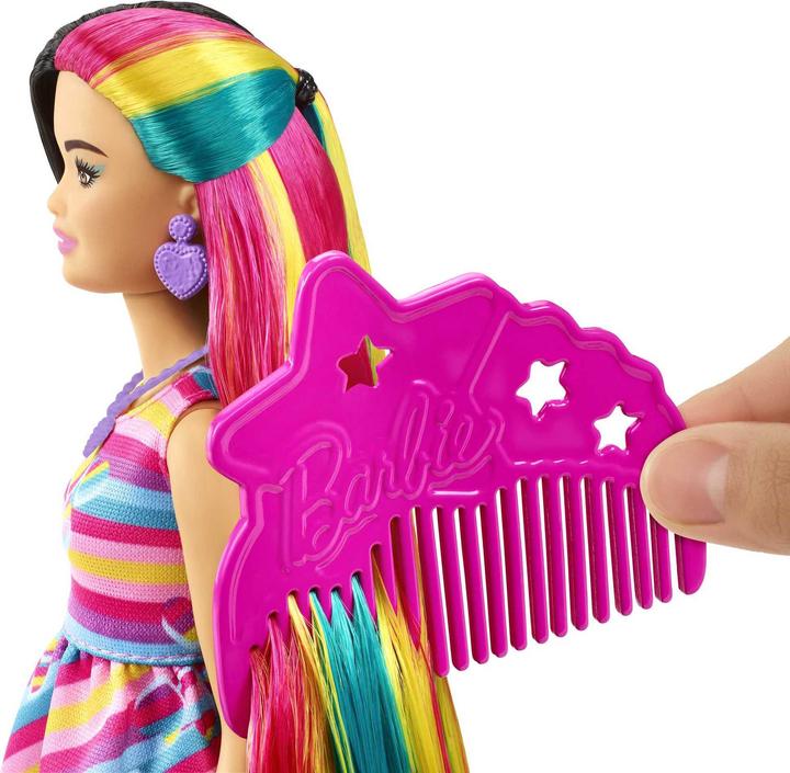 Image du produit Barbie Totally Hair Poupée au look coeur, Petite, cheveux longs de 21,6 cm, 15 accessoires, dès 3 ans