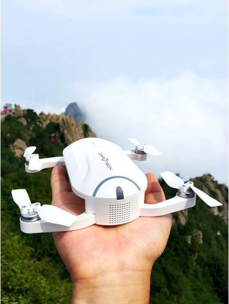 Produktbild Zerotech Dobby (199 g, 13 Mpx)