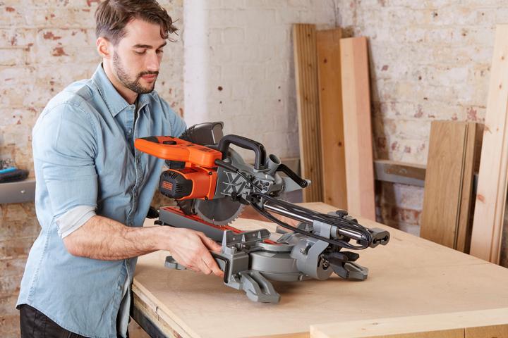 Produktbild Black & Decker BLACK&DECKER BES700-QS