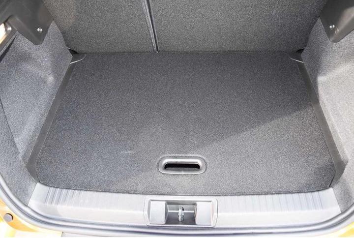 Actual product image Aristar Boot pan for Renault Captur from 2020 until today (raised loading area)