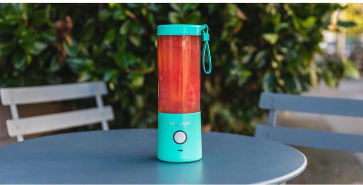 Actual product image Blendjet 2