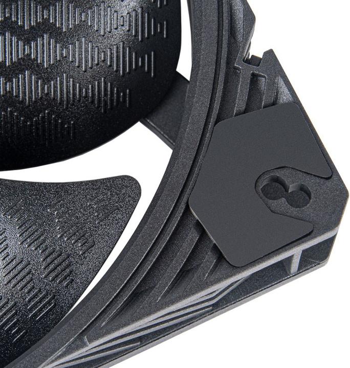 Actual product image Silverstone SST-SF140B - Shark Force Performance enhanced 140mm PWM Fan (140 mm, 1 x)