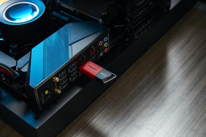 Image du produit Kingston DataTraveler Exodia M (128 Go, USB-A)