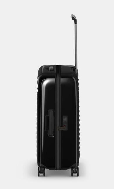 Actual product image Victorinox Airox Medium Hardside Case (74 l)