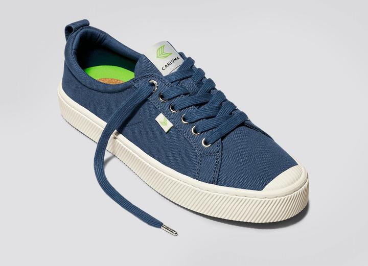 Actual product image Cariuma OCA Canvas (45)