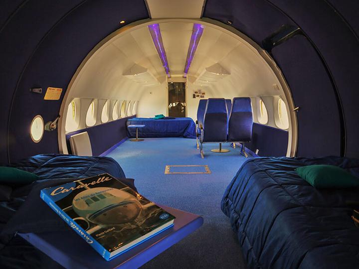 Image du produit Smartbox 1 nuit insolite en famille en avion Caravelle dans les Vosges (5 pers.)