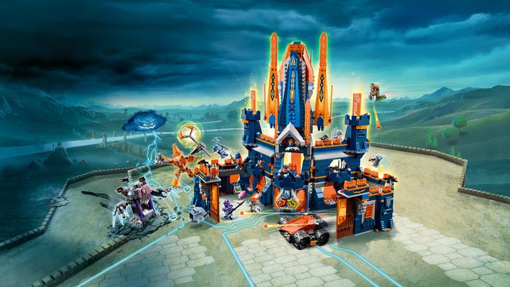 Image du produit LEGO Château de Knighton (70357, LEGO Nexo Knights)