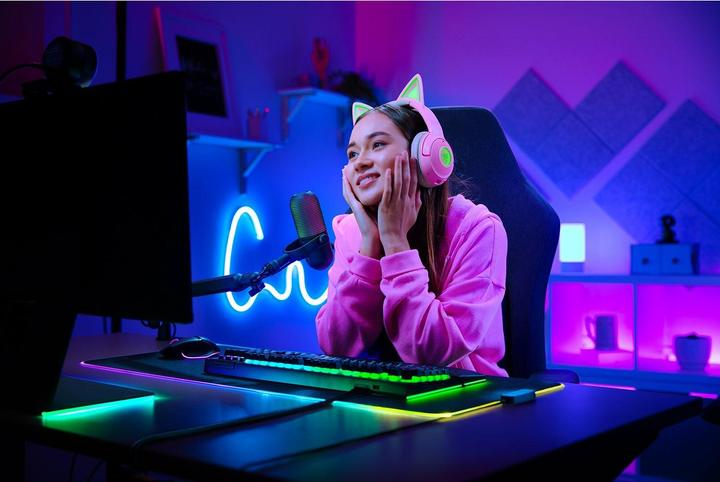 Actual product image Razer Seiren V3 Chroma