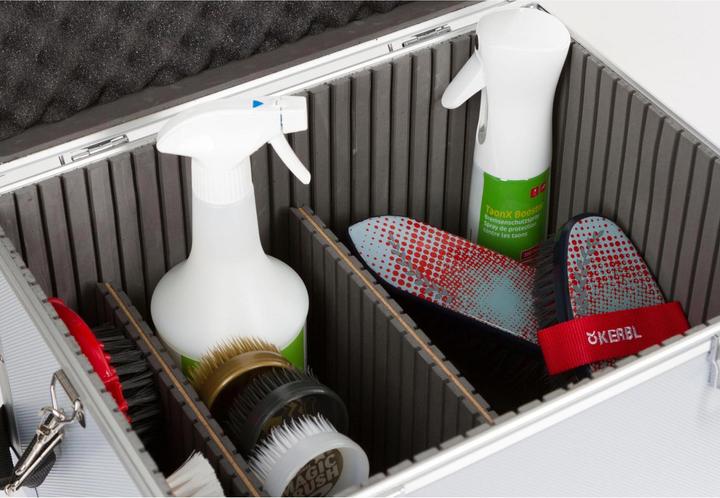 Actual product image Kerbl AluSafe grooming box